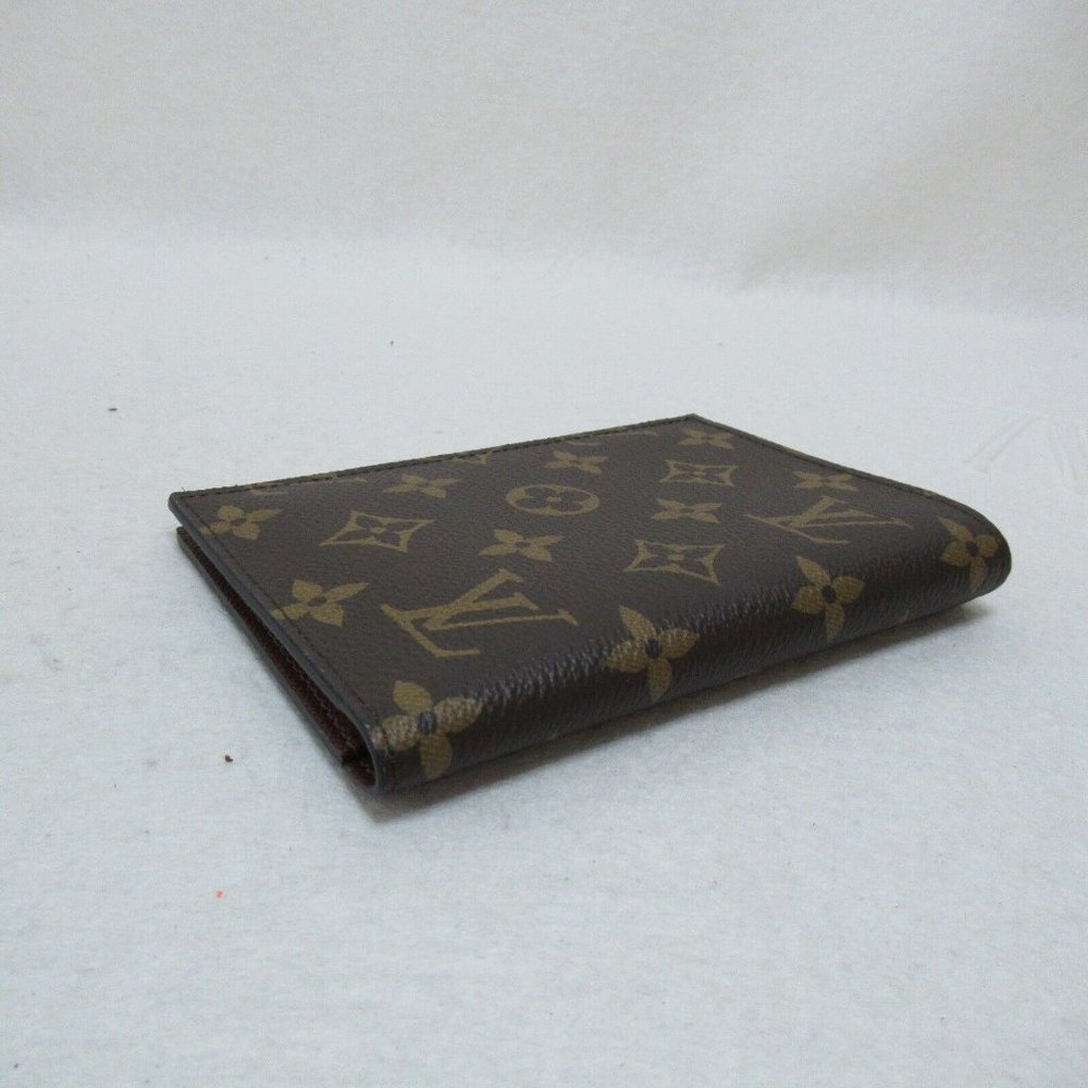 LOUIS VUITTON Passport Cover Travel Case Card Holder Monogram Canvas Used - Picture 5 of 8